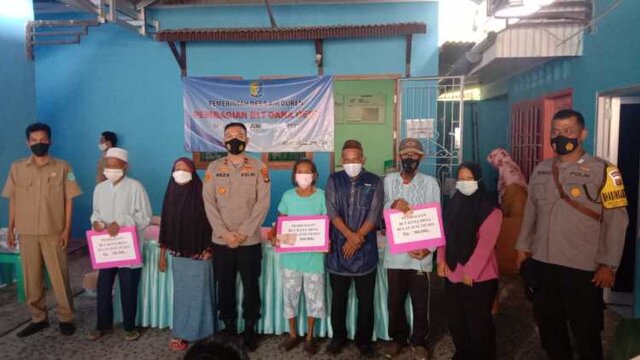 Polsek Pemali Kawal Penyaluran BLT Dana Desa Warga Air Duren