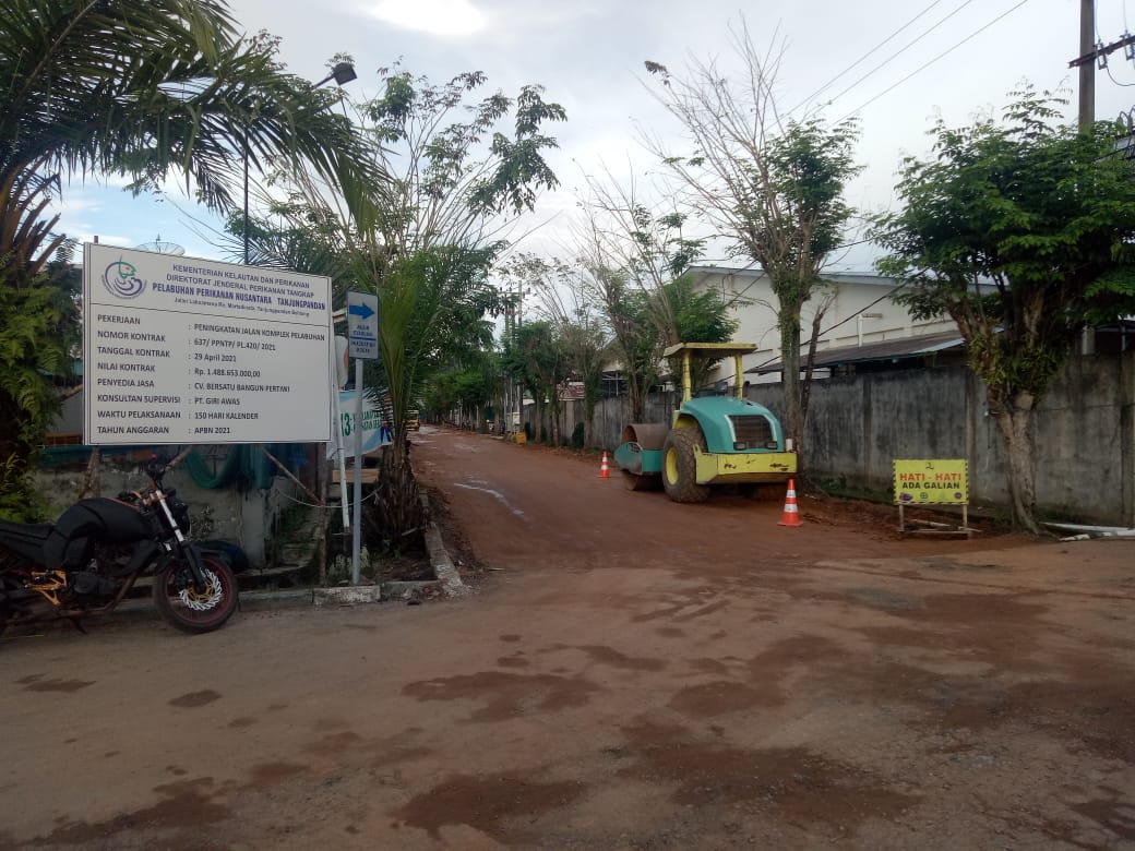 Peningkatan Jalan Komplek PPN
