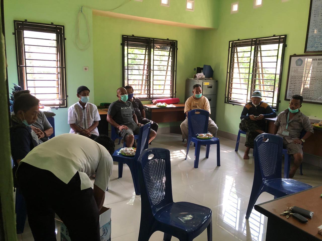 Masyarakat Kelurahan Mantung