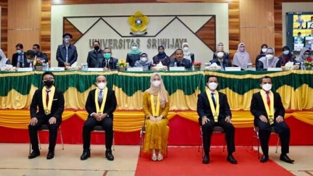 Walikota Pangkalpinang Raih Gelar Doktor Dengan Nilai Memuaskan