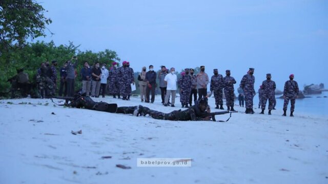 TNI AL Laksanakan Latihan Ratsus Di Tanjung Kelayang Belitung