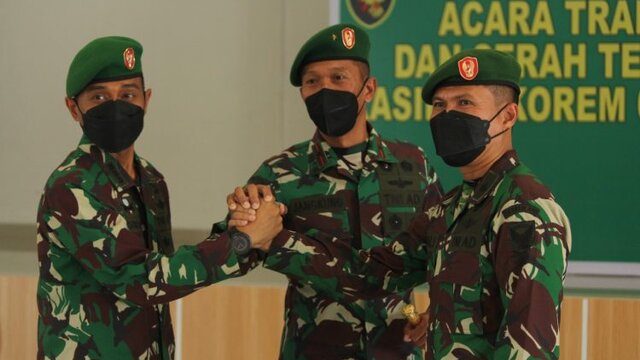 Danrem 045/Gaya Pimpin Acara Tradisi Satuan dan Sertijab Kasiren