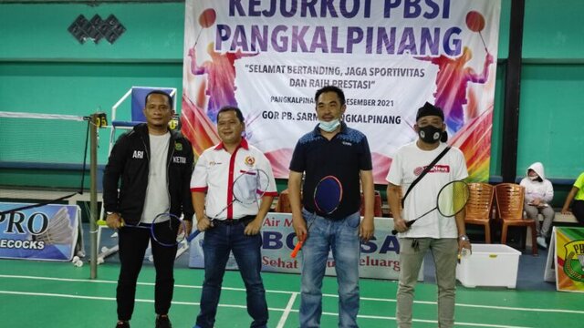 KONI Pangkalpinang Resmi Membuka Kejurkot Bulu Tangkis