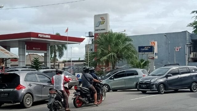 BBM di Pangkalpinang Sulit Dicari, Pertalite Eceran Capai Rp.20ribu/Liter