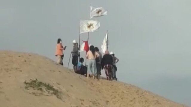 Bendera Primkopal Tertancap di Bukit Pasir Muara Kantung, Ada Apa?
