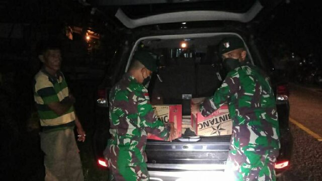 Kembali Temukan Miras, Satgas Yonif RK 732/Banau Melakukan Sweeping