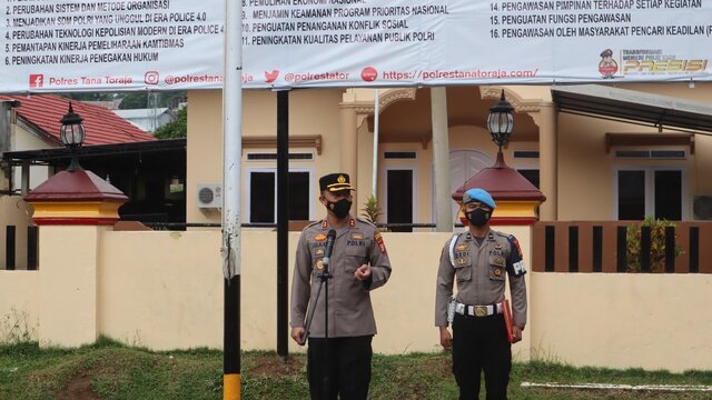Perdana Pimpin Apel Jam Pimpinan, Ini Amanat Kapolres Tana Toraja