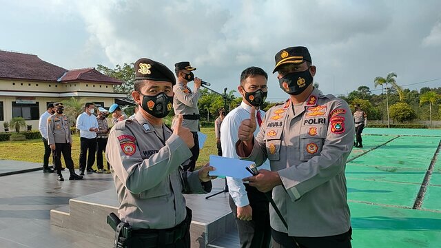 Berhasil Sukseskan Vaksinasi, Kapolres Babar Beri Reward Kepada Anggotanya