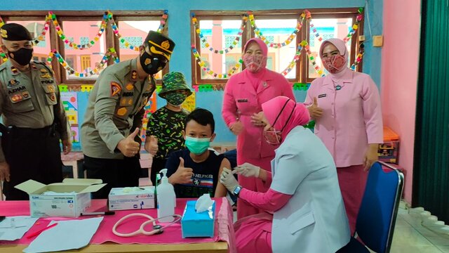 Kapolres Bangka Pantau Vaksinasi di TK Bhayangkari