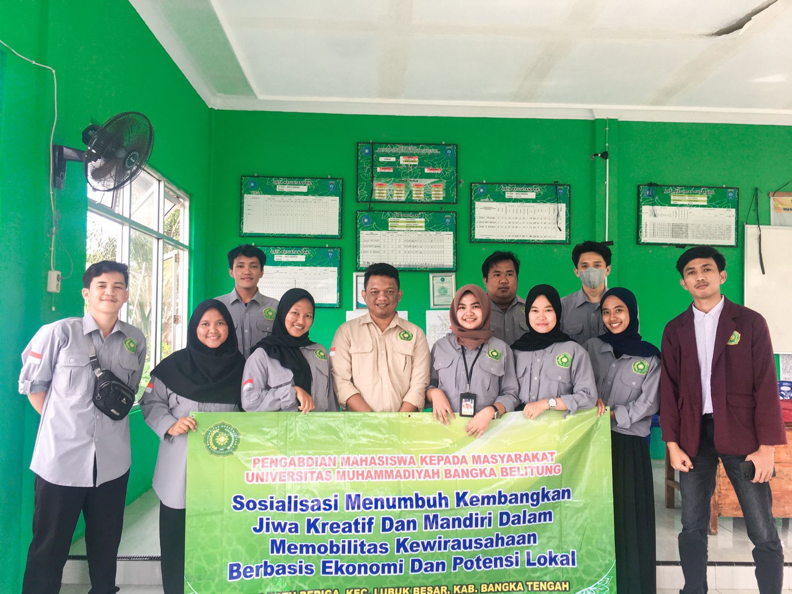 Wujud Pengabdian Kepada Masyarakat, Mahasiswa KKN UNMUH Babel Sosialisasi Kewirausahaan