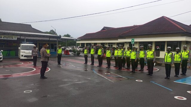 Untuk Meningkatkan Kinerja Satlantas Polres Bangka, Kapolres Bangka Gelar Apel Pagi