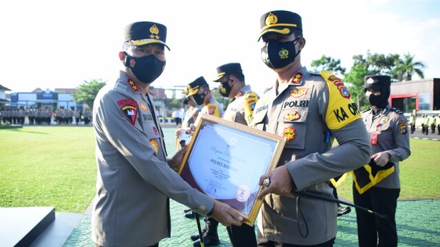 KEMENPAN RB Tjahjo Kumolo Beri Penghargaan Kepada Polres Bangka