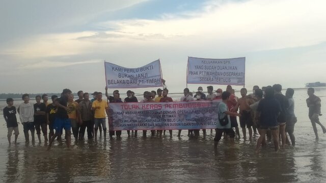 Tuntut Janji SPK PT Timah, Warga Belo Laut Demo