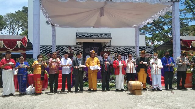 Perayaan HUT 75 Gereja Toraja Berlangsung Sangat Meriah.