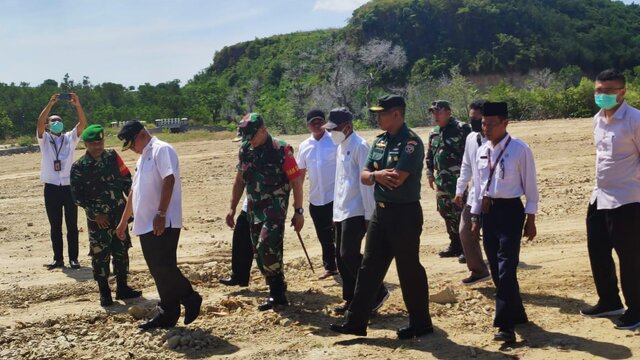 Usai TMMD Dibuka, Forkopimda Lotim Tinjau Lokasi di Ekas Buana
