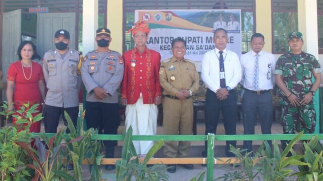 Bupati Toraja Utara Buka Kantor Bupati Mobile