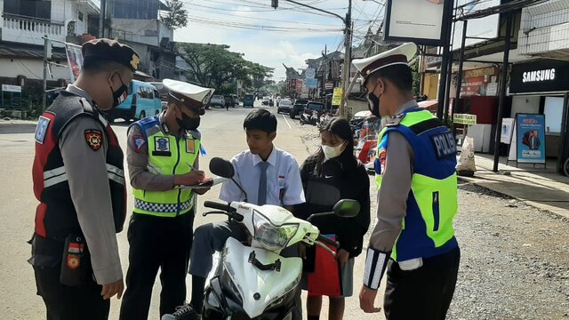 Polres Torut : Total 89 Pelanggar Tercatat Hingga Hari Kelima Operasi Patuh 2022