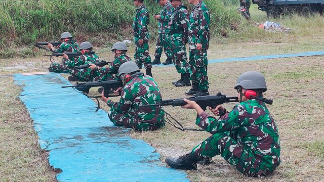 Asah Keterampilan Menembak, Lanal Babel Gelar Latihan