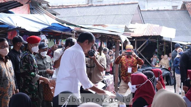 Ini Pesan Presiden Jokowi Kepada Masyarakat Toboali Yang Terima Bansos