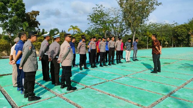 Kapolres Bangka Barat Perintahkan Anggotanya Siap Mengamankan Jalannya Pilkades Serentak