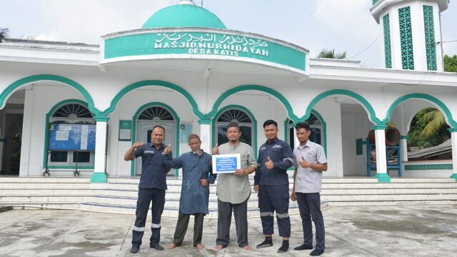 Masjid Nurhidayah Desa Katis Terima Bantuan Dari PT Timah Tbk