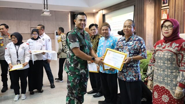 Danrem 045/Gaya Hadiri Pergelaran Seni Dalam Rangka Hari Anti Narkotika Internasional Tahun 2023