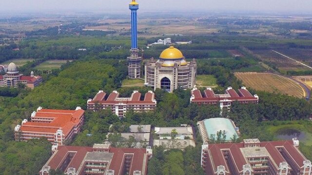 Bareskrim Polri Geledah Ponpes Al-Zaytun