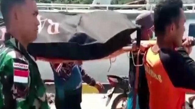 9 Penumpang KM LCT Bahana Putra Selamat, 1 Orang Dinyatakan Hilang