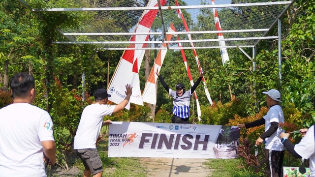 Dukung Wisata Bukit Pinteir, PT Timah Gelar ‘Timah Trail Run 2023’