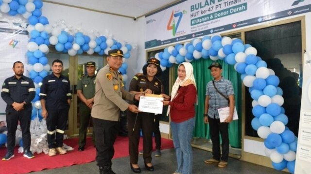 PT Timah Santuni Biaya Pengobatan Urip Warga Bangka Selatan Penderita Kanker Otak