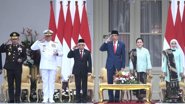 Presiden Jokowi Lantik 833 Perwira Remaja TNI dan Polri