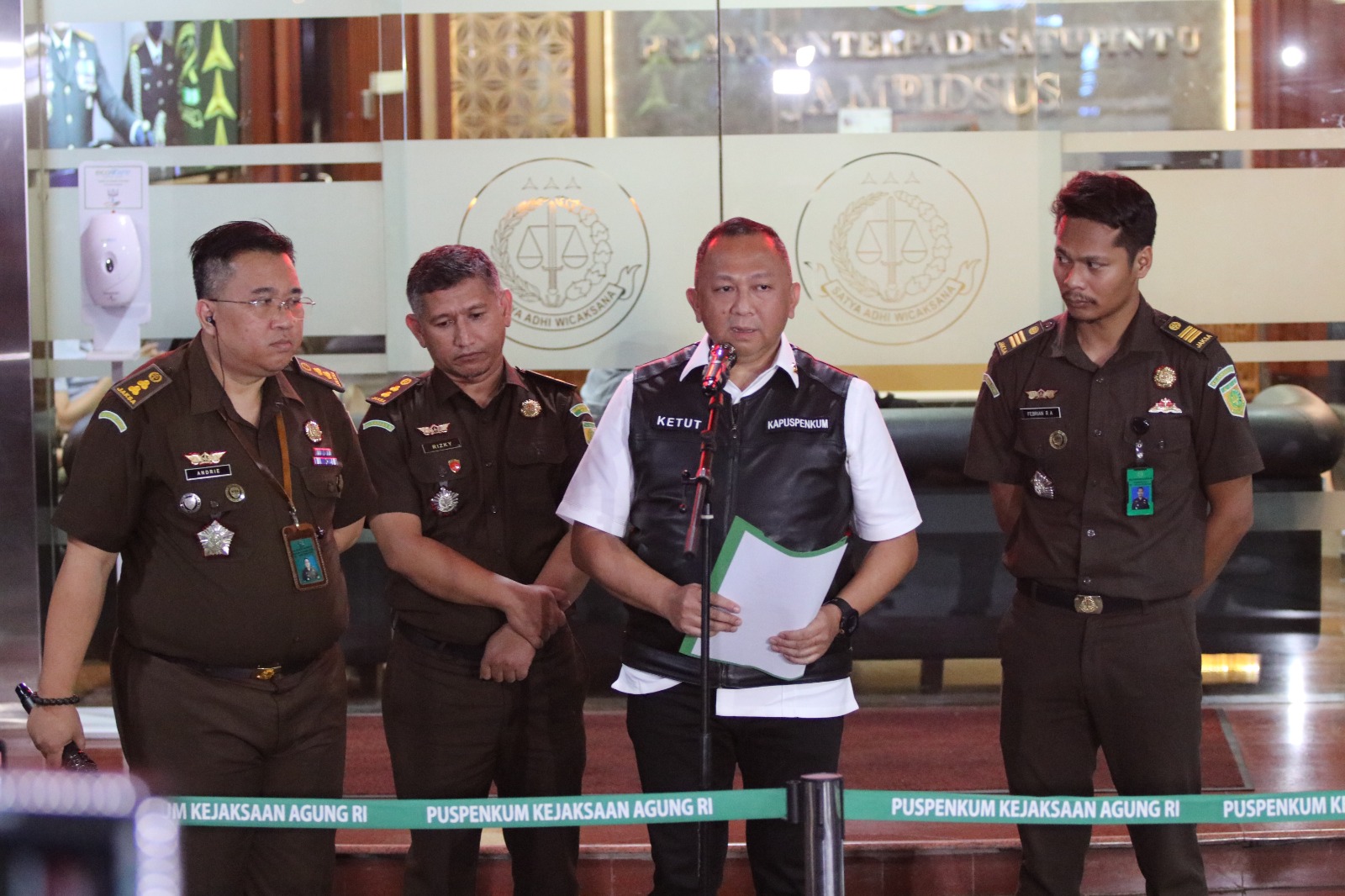 Korupsi Komoditi Emas