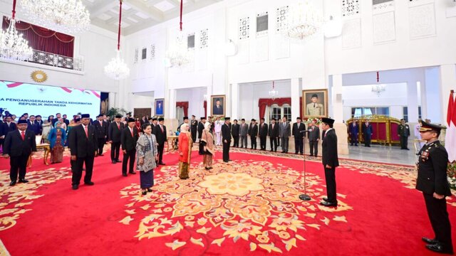 18 Tokoh ini Terima Tanda Kehormatan dari Presiden Jokowi