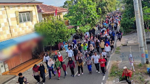 Di Pantai Nyiur Melambai, Ribuan Warga Beltim Ikuti Pekan Sehat PT Timah Tbk