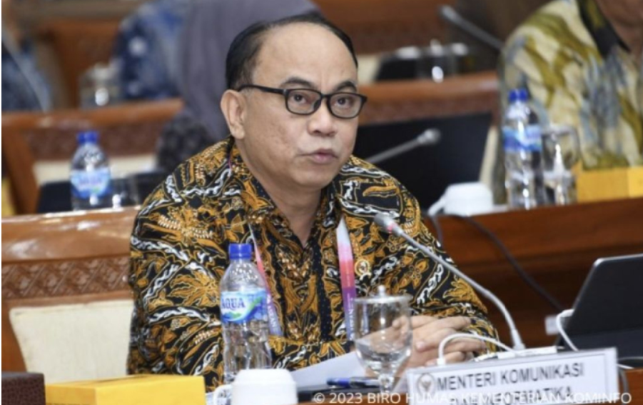 Menkominfo 