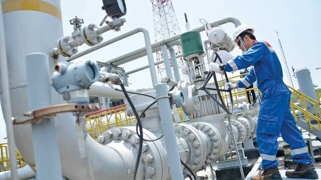 CERI Temukan Fakta Harga LNG Impor Pertamina Lebih Murah