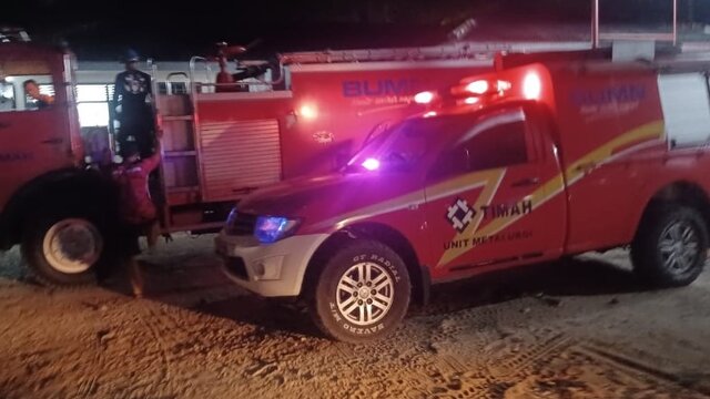 PT Timah Tbk Sigap Padamkan Api di Bangka Barat