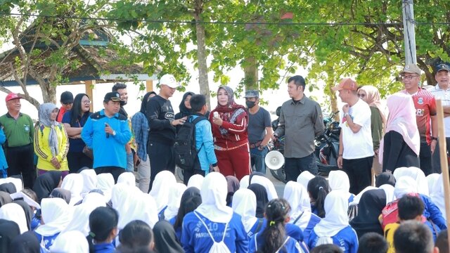 Gotong Royong Akbar di Pantai Pasir Padi, Pj Walikota Pangkalpinang Sampaikan Hal Ini