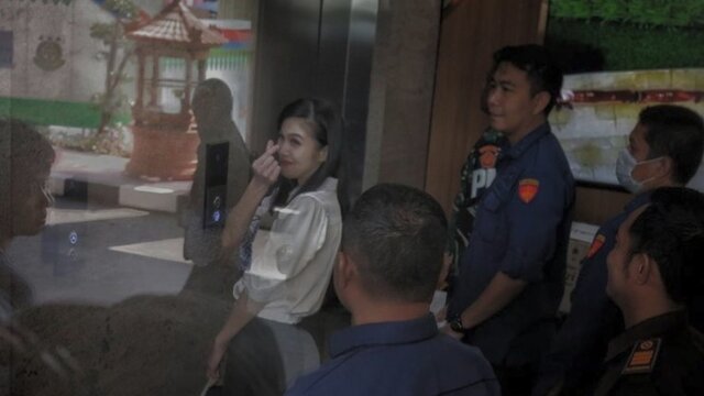 Misteri Uang Tunai Rp76 Miliar di Rumah Sandra Dewi: Jejak Kekayaan Harvey Moeis Terungkap