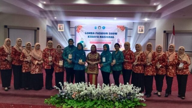 Pemkot Pangkalpinang Gelar Lomba Fashion Show Kebaya Nasional