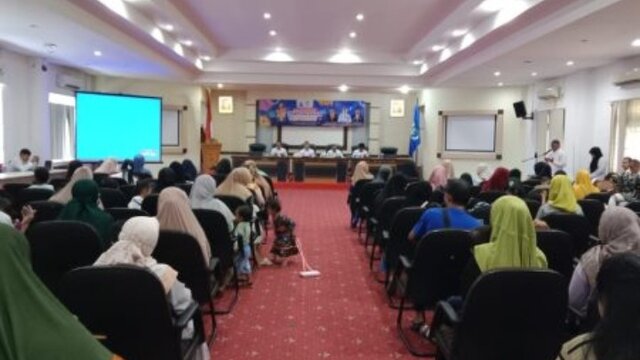 Pemkot Pangkalpinang Serahkan Bansos Permakanan Stunting Bagi Masyarakat