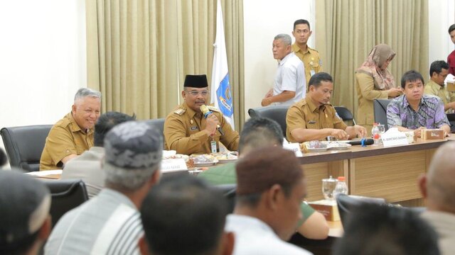 Terkait Konsesi HTI PT BRS, Warga Bangka Barat Audiensi ke Pj Gubernur Babel