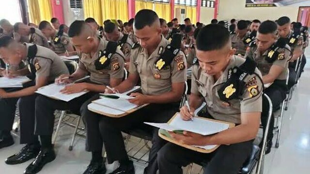 Dinyatakan Buta Warna Parsial, Orang Tua Calon Siswa Bintara Polda Babel Ajukan Protes
