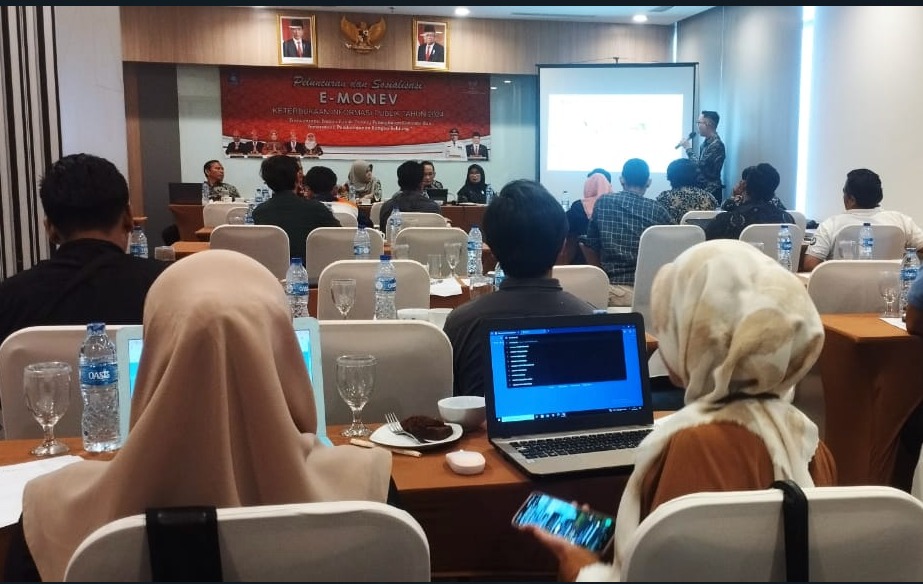 Meningkatkan Keterbukaan Informasi, KI Babel Sosialisasikan Aplikasi E-MONEV di Belitung