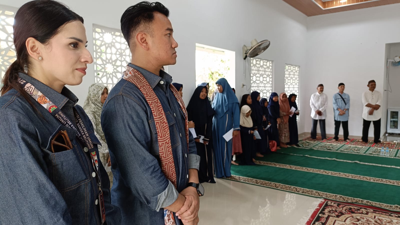Erzaldi dan Yuri Minta Doa Restu Anak Yatim di Panti Asuhan Al Khoiriyah