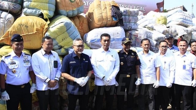 Ribuan Bal Pakaian Bekas Senilai Rp.46 Milyar Berhasil Disita Bareskrim Polri