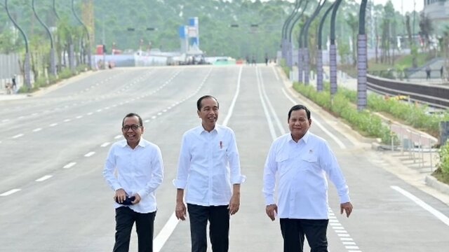 Presiden Jokowi dan Menhan Prabowo Tinjau Progres Pembangunan IKN