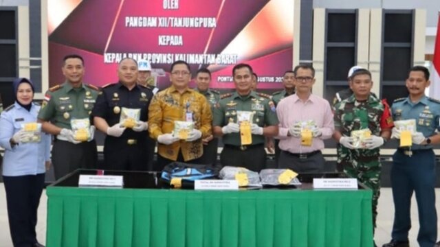 TNI Serahkan Barang Bukti 10,54Kg Narkotika Jenis Sabu Ke BNNP