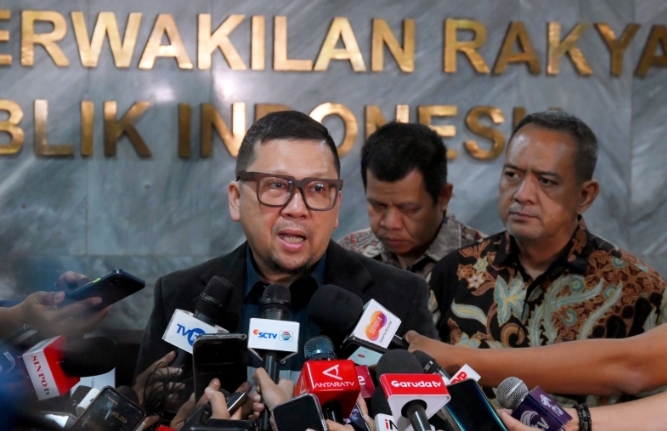 DPR Pastikan Draft PKPU Pencalonan Kepala Daerah Sesuai Putusan MK