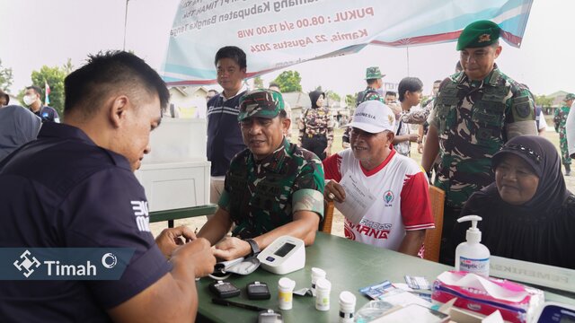 Kolaborasi Dengan Kodim 0413, Mobil Sehat PT Timah Beri Pelayanan Kesehatan Gratis Bagi Warga Namang